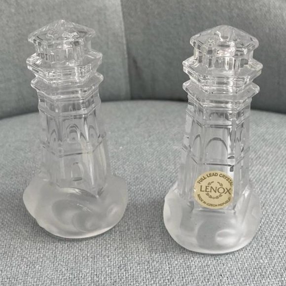 LENOX Crystal Glass Lighthouse Salt & Pepper Shakers Frosted Waves Base - Picture 1 of 8